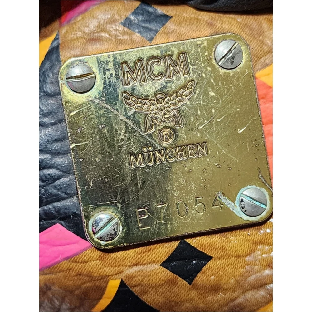 MCM Brown and Pink Geometric Tote - Picture 4 of 13